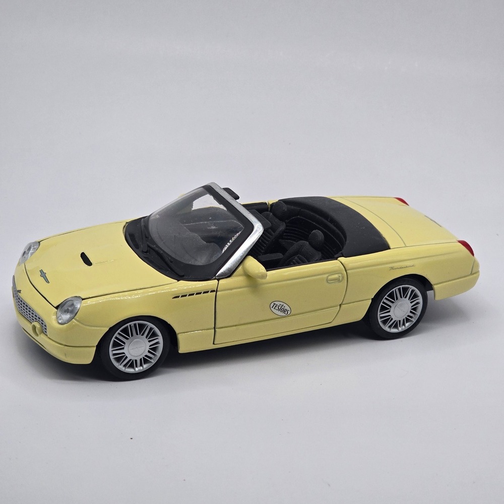 Maisto Ford Thunderbird Convertible 1:24 Diecast Yellow Testors 7in